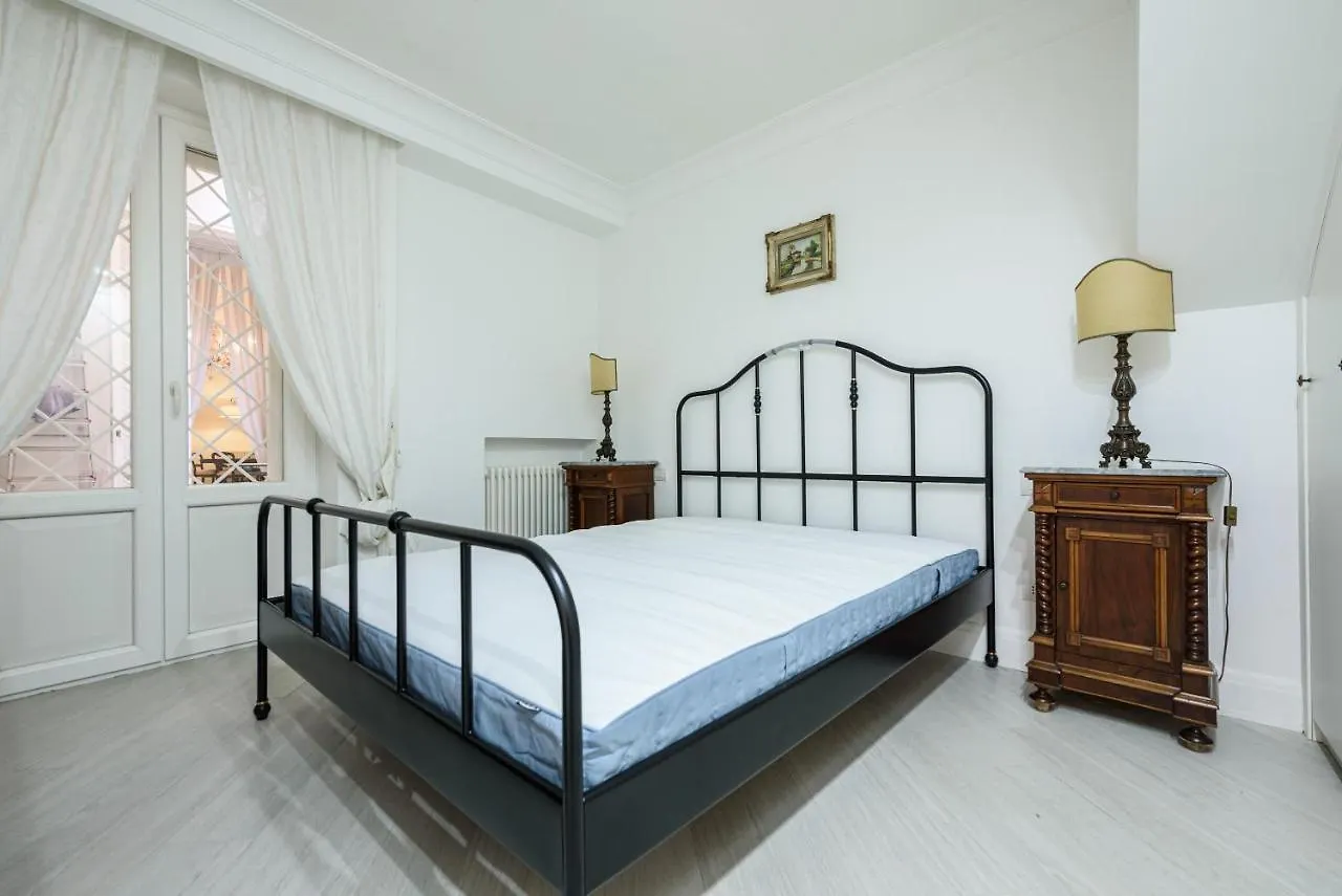 Apartment Palazzo Dello Spagnolo Suite Naples
