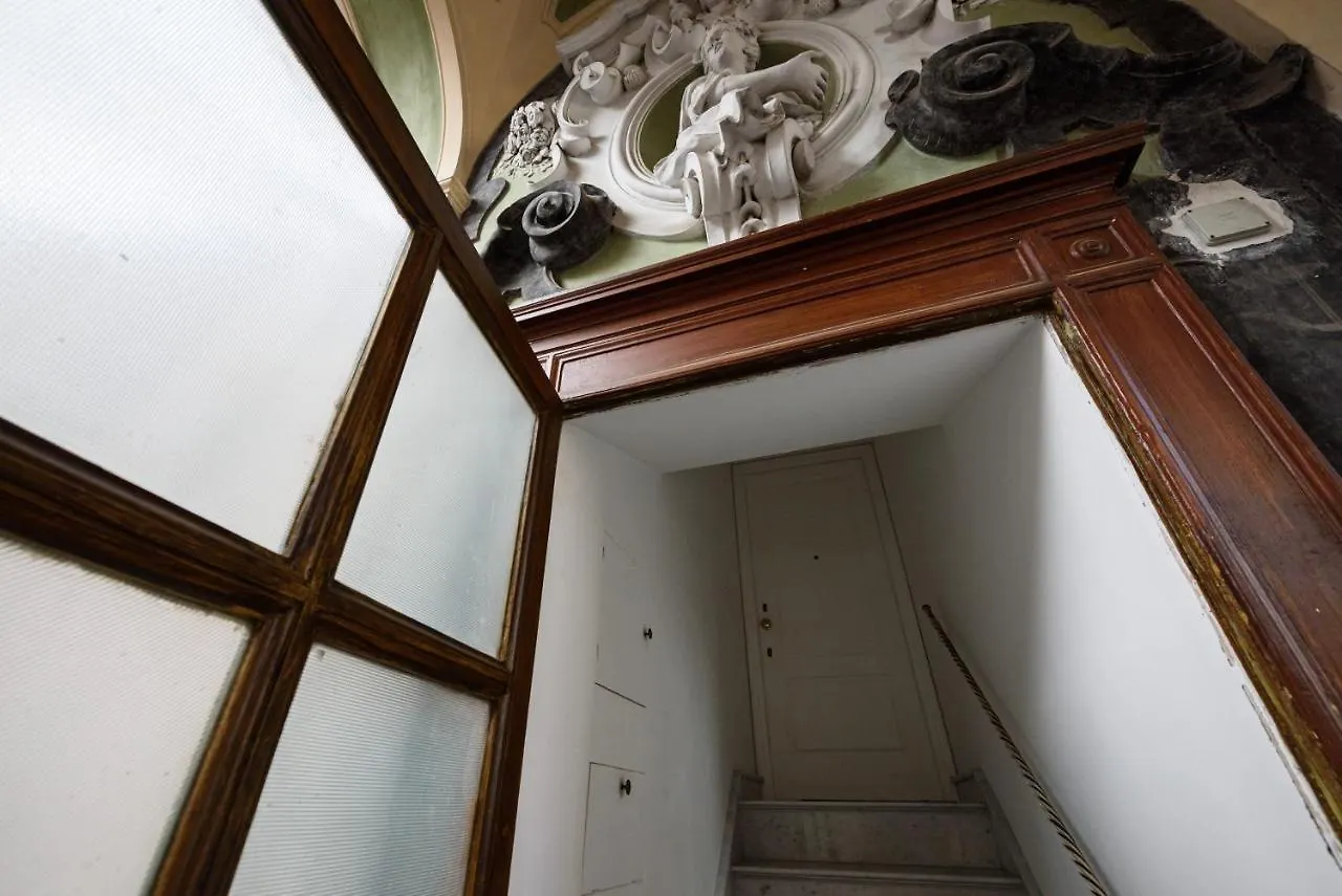Palazzo Dello Spagnolo Suite Naples Apartment